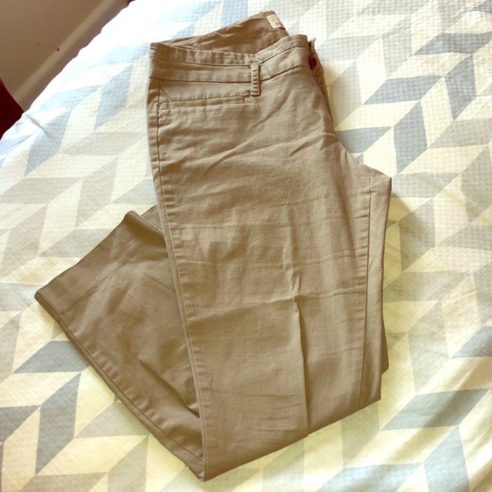 Tan capris